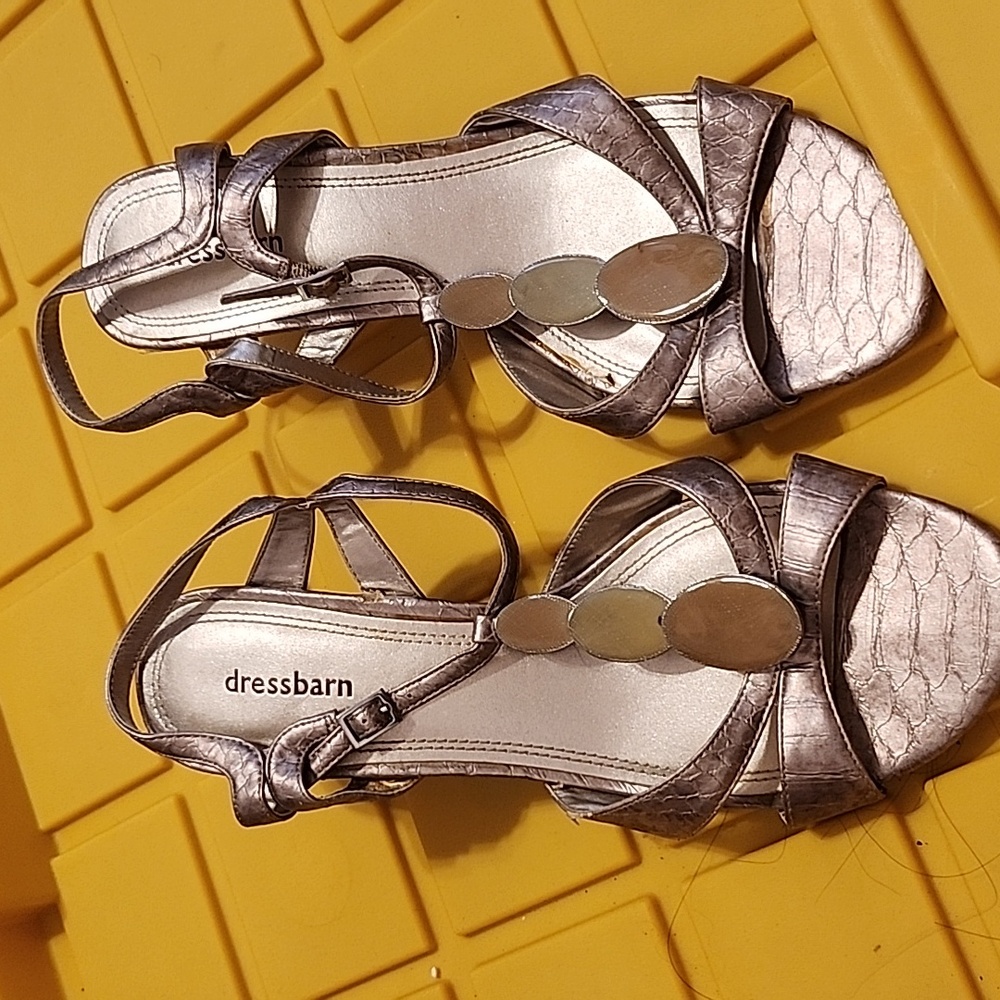 Dress Barn Dress Sandals Sz 10